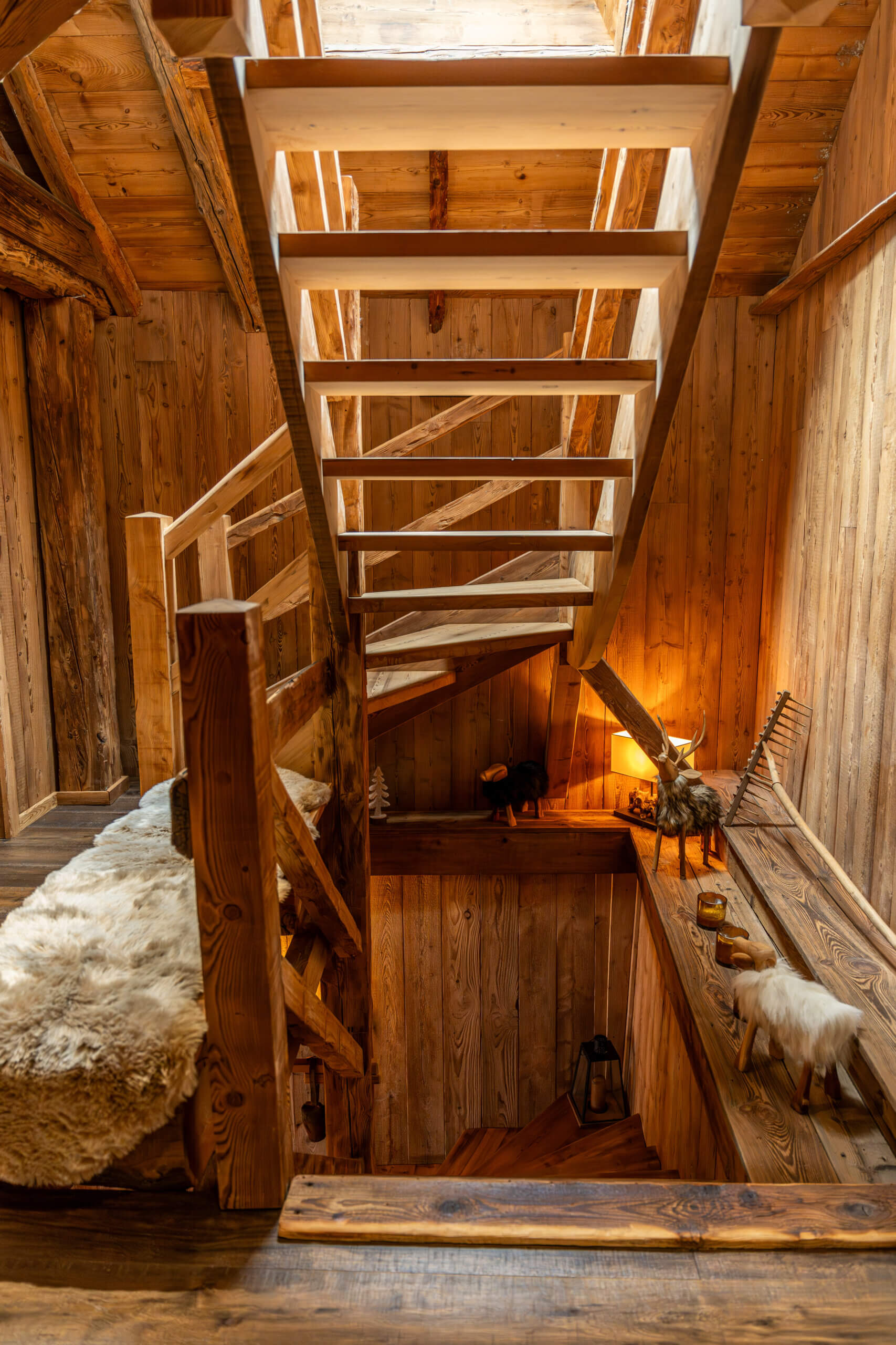 Escalier Pour Aller Aux Chambres