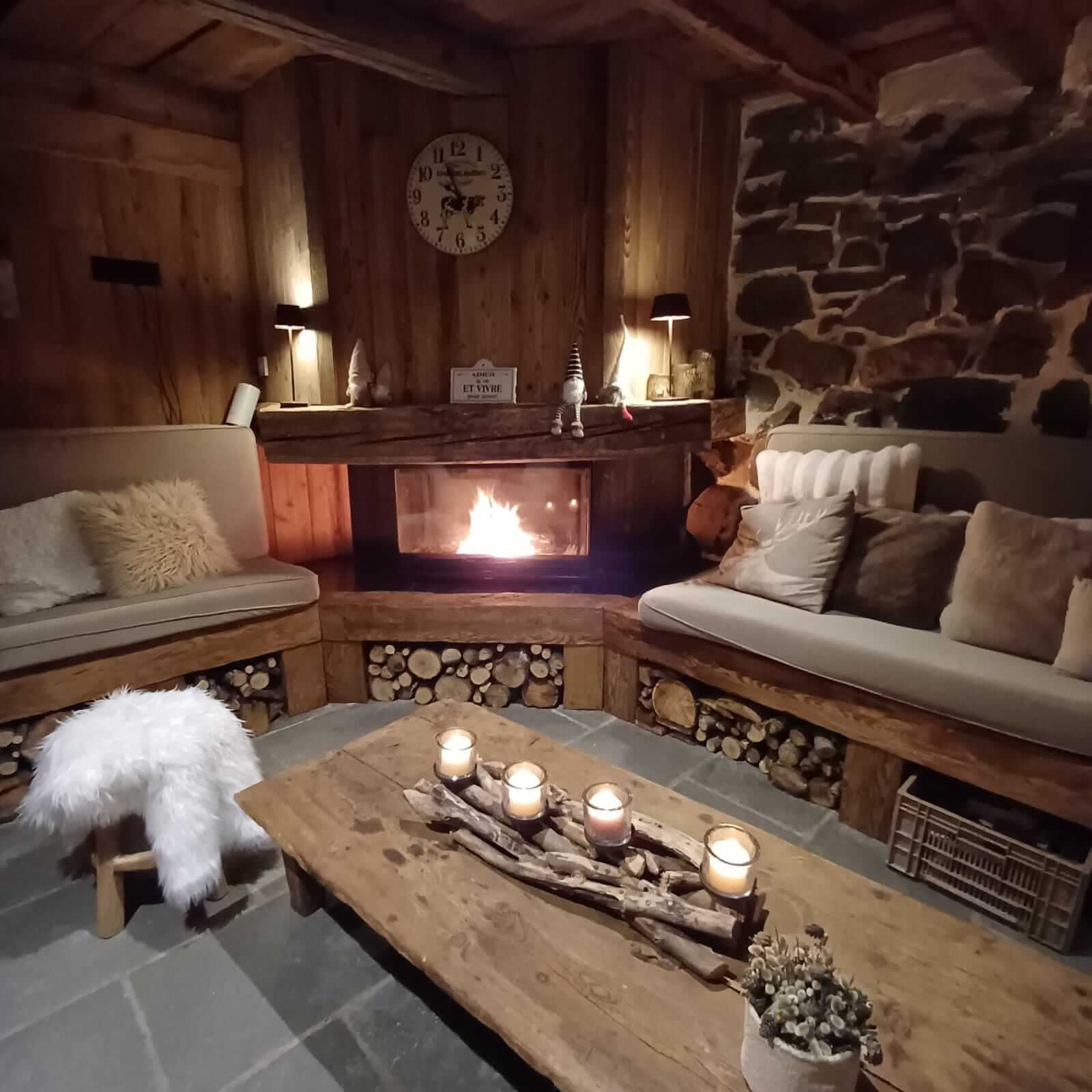 Interieur Au Coin De Cheminee